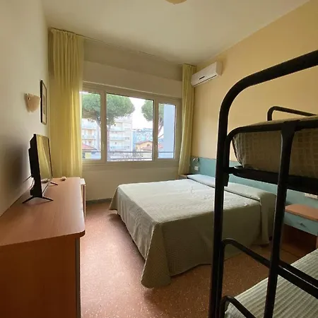 Roxy Hotel 3*
