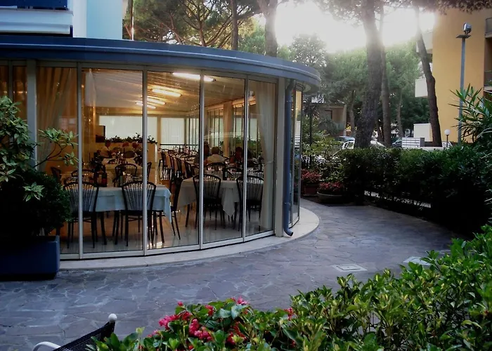 Roxy Hotel 3*